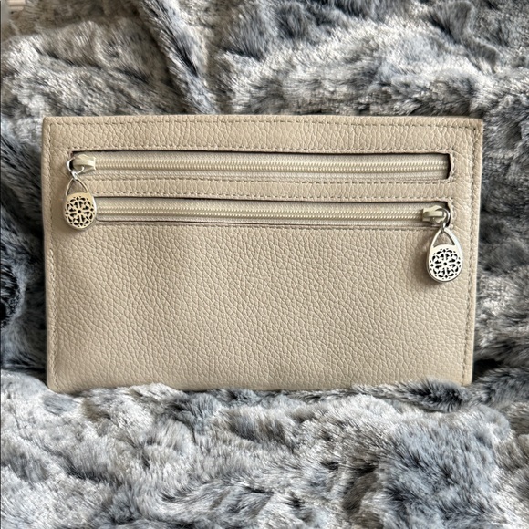Brighton Ferrera Cream Pebbled Leather Wallet - Picture 3 of 6